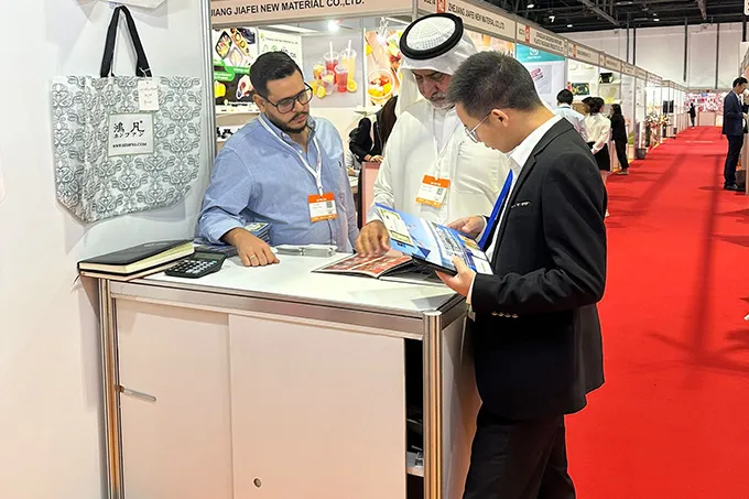 Meeting buyers at the booth